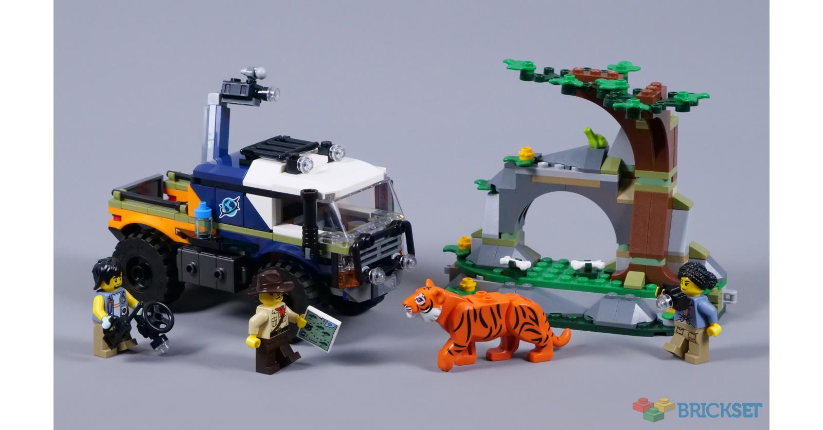 fumiページ LEGO City 60426 Jungle Explorer Off-Road Truck review | Brickset